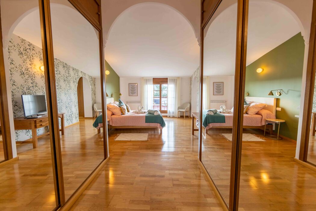 Habitación principal ático Gredos Abantera